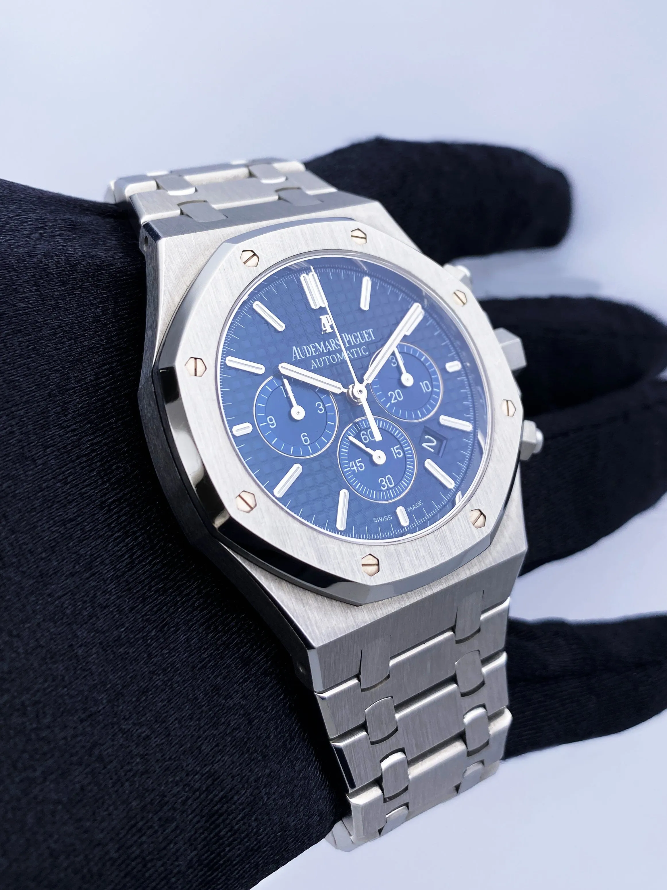 Audemars Piguet Royal Oak 26320ST Blue Dial Mens Watch Box Papers