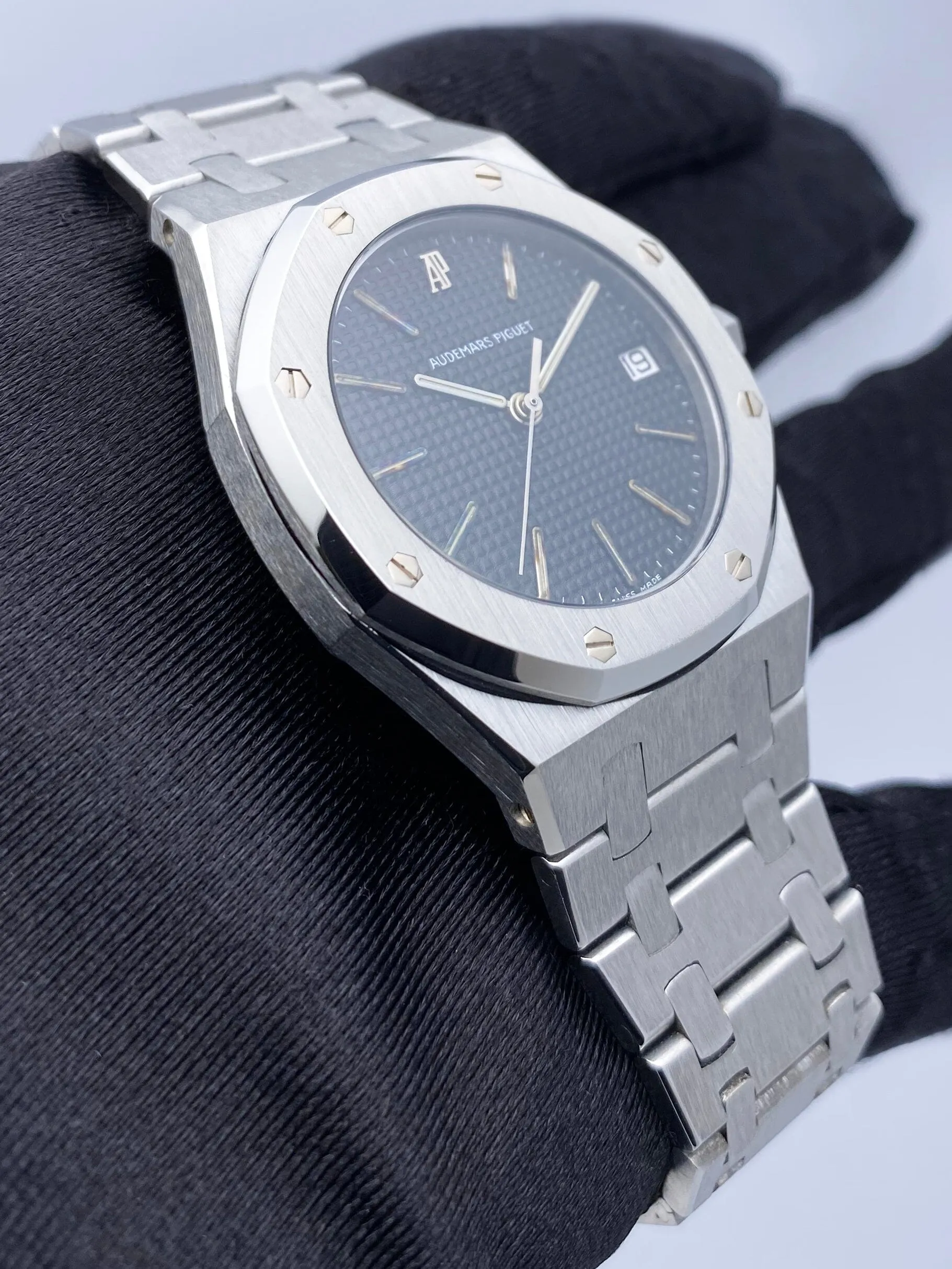 Audemars Piguet Royal Oak Black Dial Stainless Steel Mens Watch