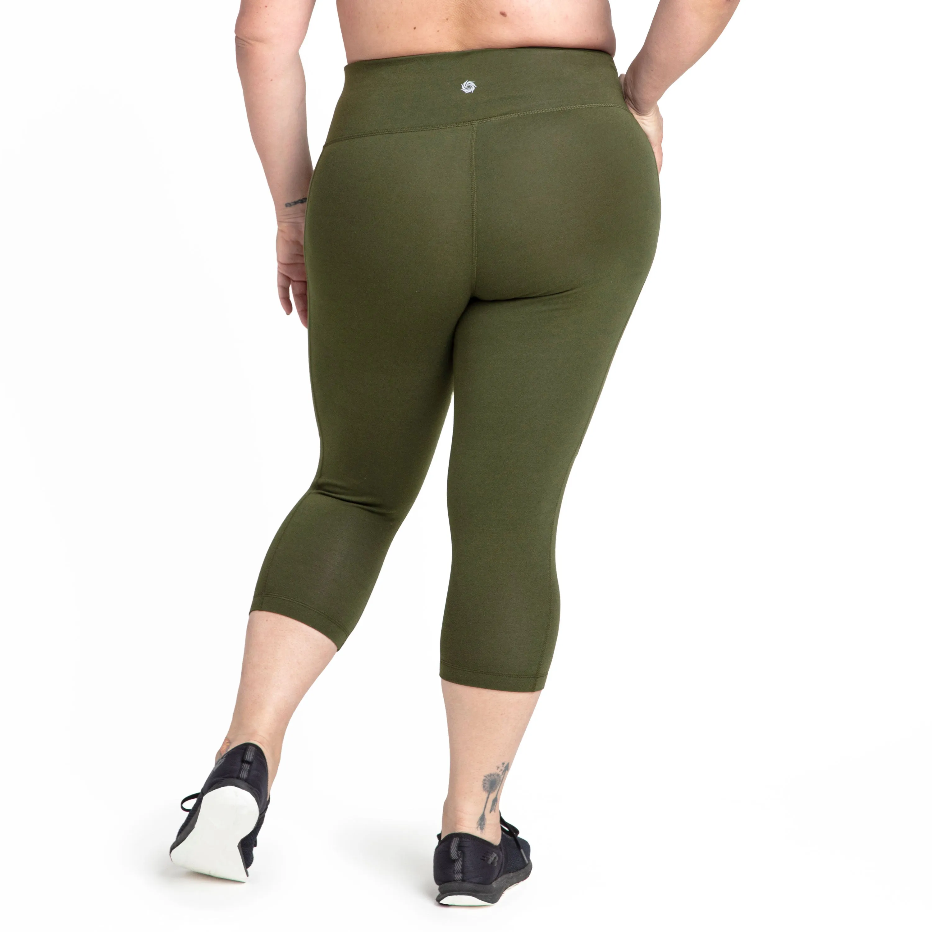 Black Dahlia Curve Basix Compression Capri