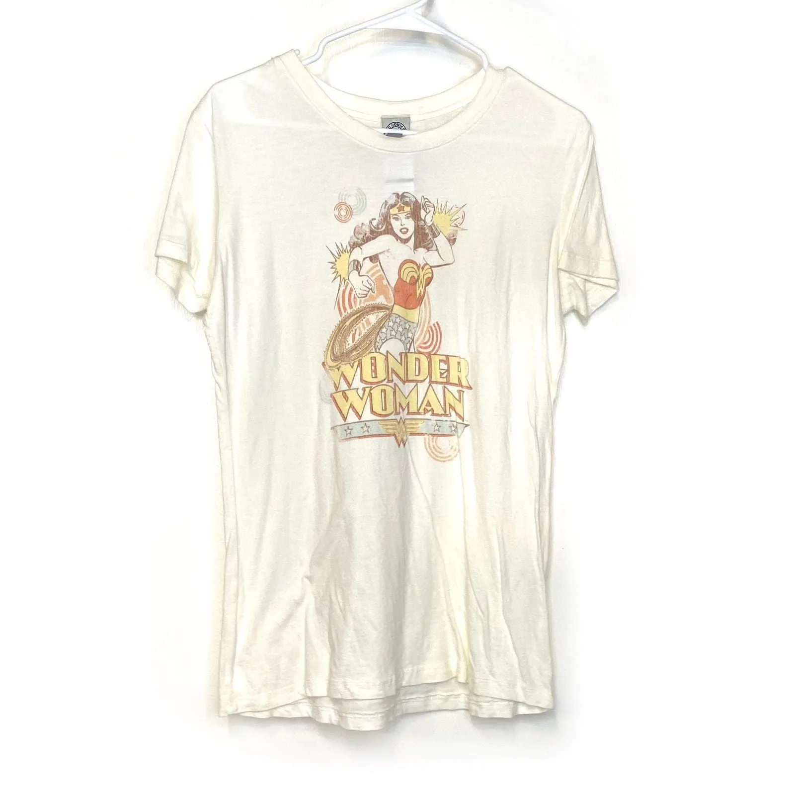 DC Comics Originals "Wonder Woman" Womens Size XL Light Yellow V-Neck Graphic T-Shirt S/s