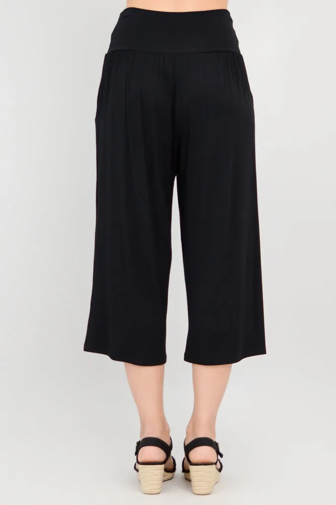 Gaylene Capri, Black, Bamboo