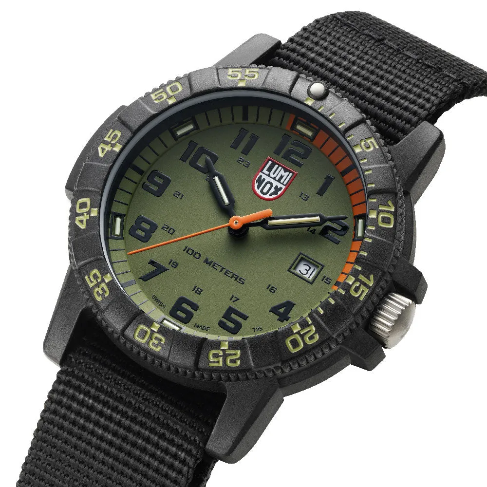 Luminox Leatherback Sea Turtle Giant CARBONOX Green Dial Nato Strap Date Quartz Mens Watch XS.0337